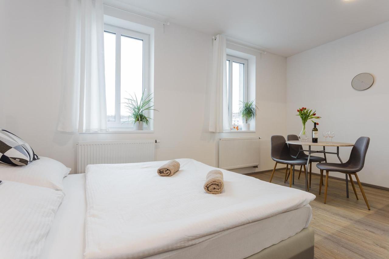 Harfa Apartments プラハ エクステリア 写真