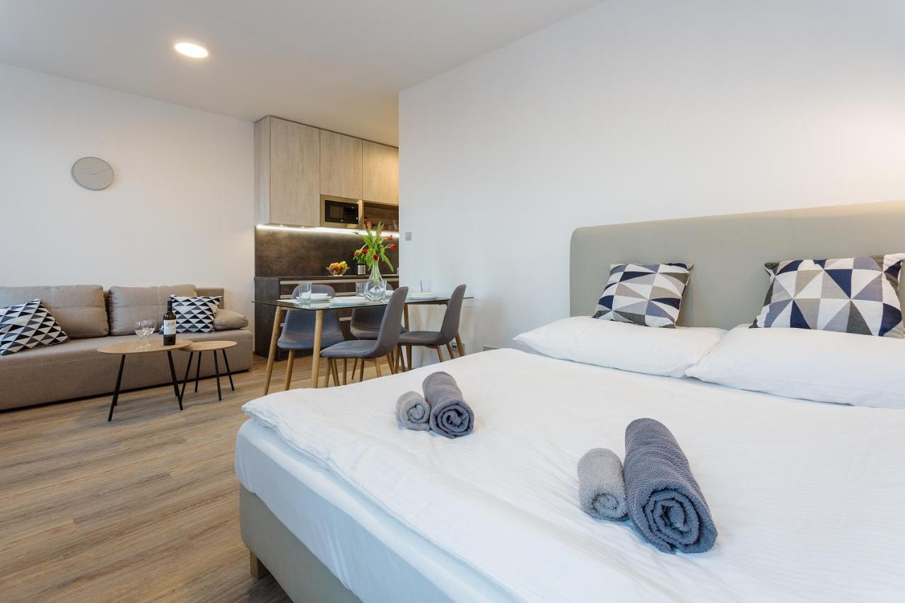 Harfa Apartments プラハ エクステリア 写真
