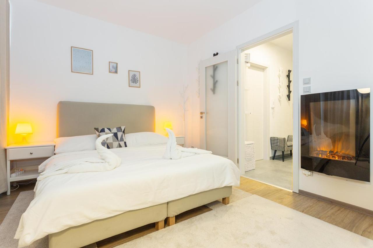 Harfa Apartments プラハ エクステリア 写真
